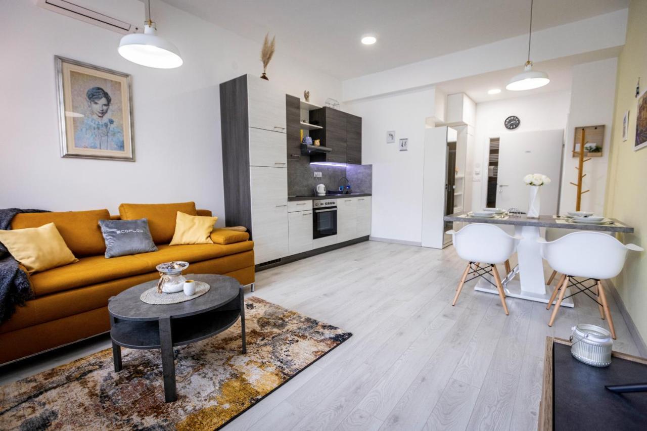 Deluxe Apartman Egle1 I Studio Egle 2 Whit A Private Parking Zagreb Exterior photo